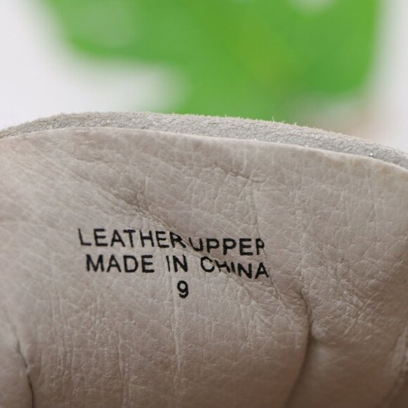 JSlides Womens Kayla Slip On Shoe Size 9 Slver Metallic Leather Sneaker Casual - Picture 11 of 12